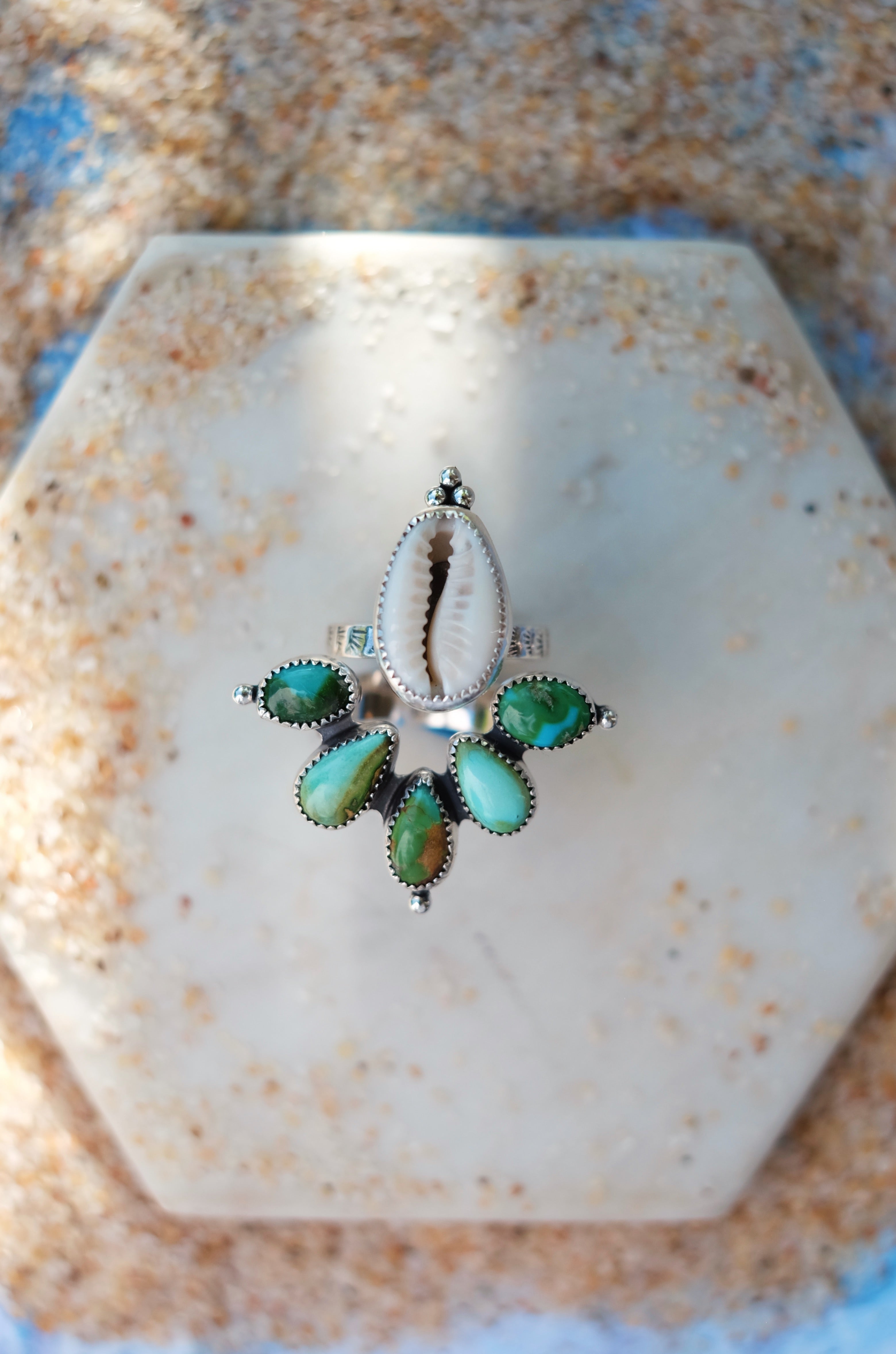 Cowrie Horizon Ring Set